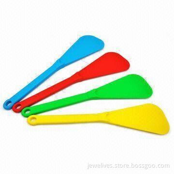 LFGB/FDA Food-grade silicone spatula with nylon inside